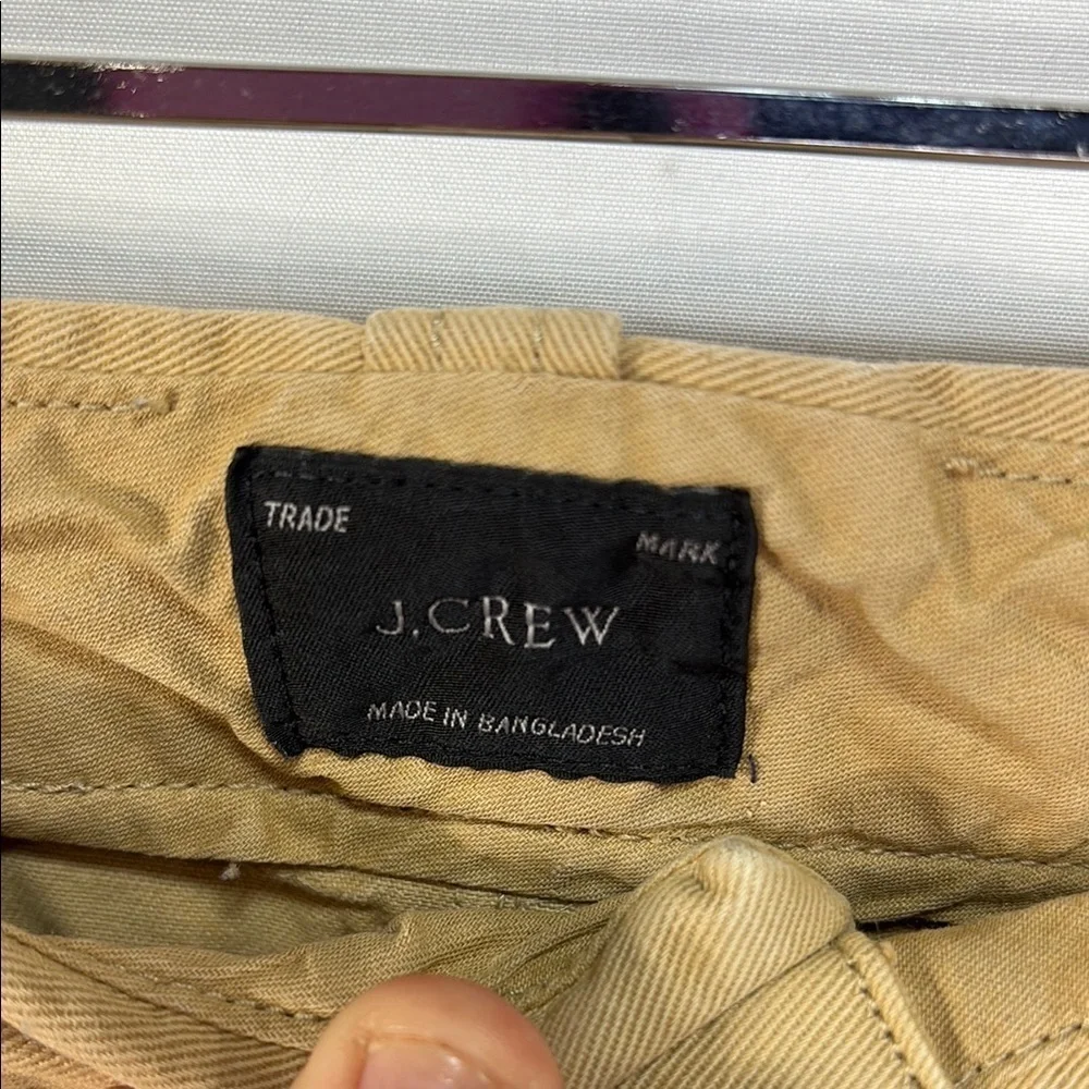 🚢 J. Crew Tan Flat Front Shorts with Classic Design